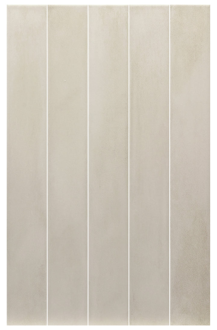 Equipe colour — Silver Breeze