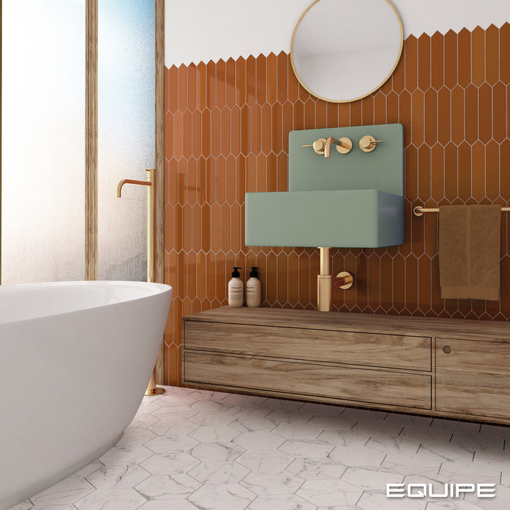 Equipe colour — Russet