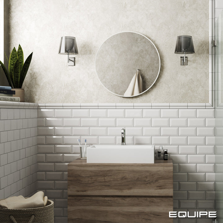 Equipe colour — White