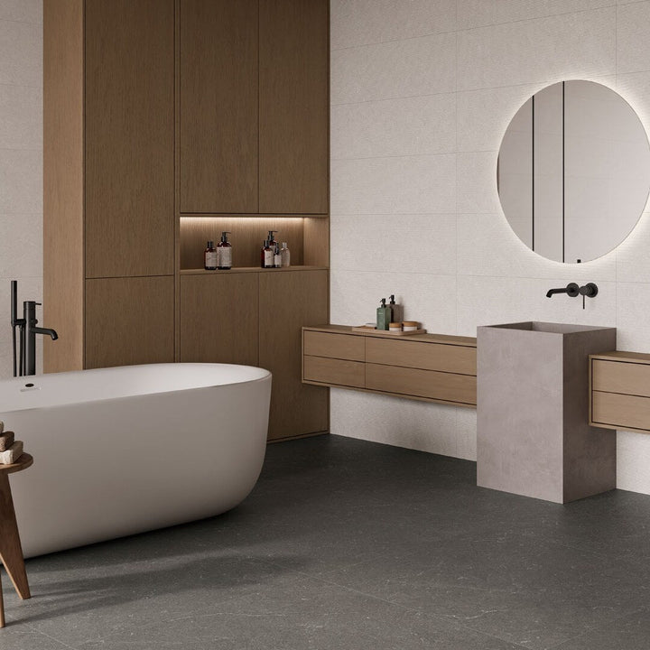 Argenta Bergstein Dark porcelain tiles in a contemporary setting