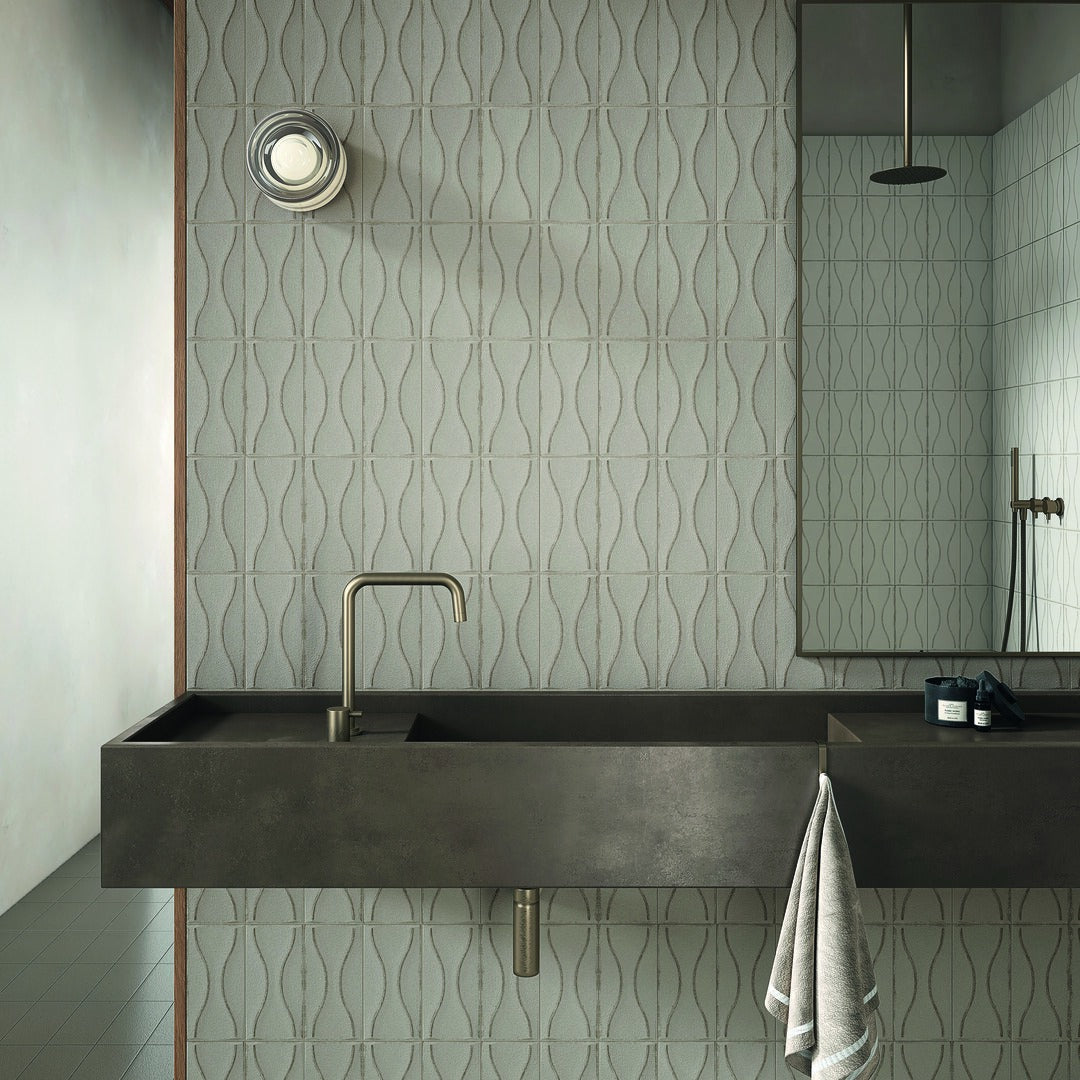 Sartoria Riflessi Canapa porcelain tiles in a bathroom setting